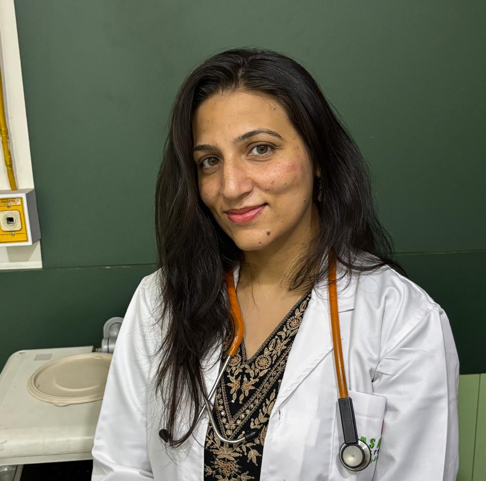 dr. poojanprit